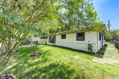 4914 Pershing Street Houston TX 77033