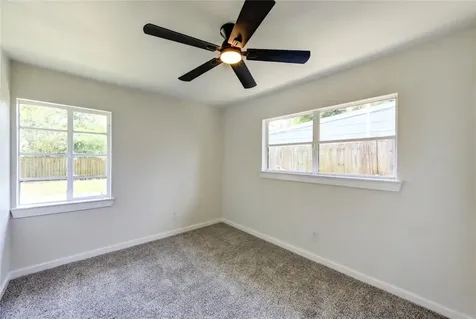4914 Pershing Street Houston TX 77033