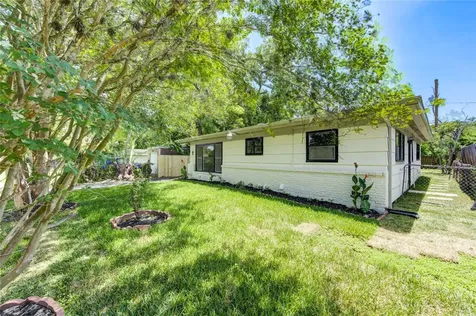 4914 Pershing Street Houston TX 77033