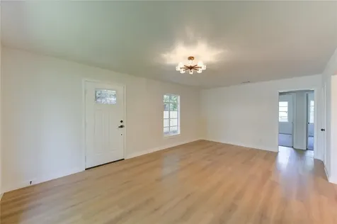 4914 Pershing Street Houston TX 77033