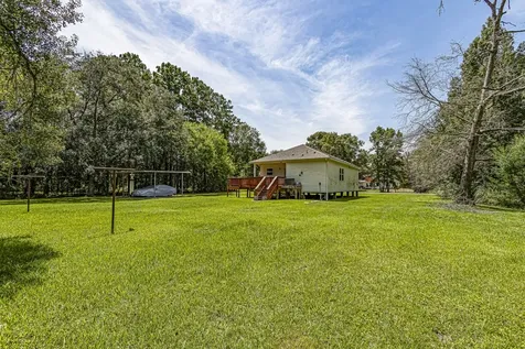 208 County Road 308 Cleveland TX 77327