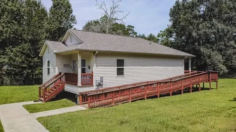 208 County Road 308 Cleveland TX 77327