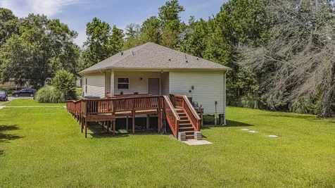208 County Road 308 Cleveland TX 77327