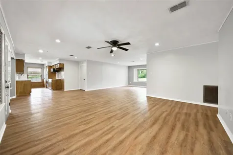1626 Hamblen Road Kingwood TX 77339