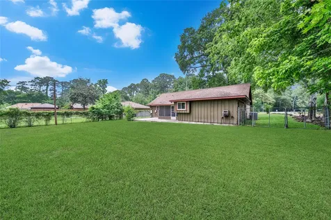 1626 Hamblen Road Kingwood TX 77339
