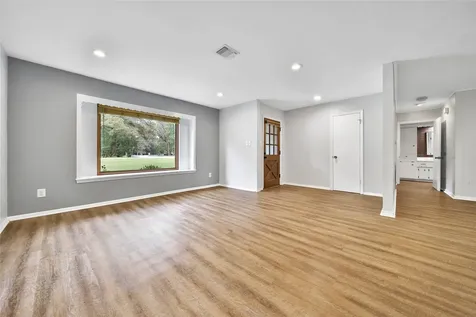 1626 Hamblen Road Kingwood TX 77339