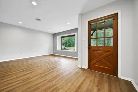 1626 Hamblen Road Kingwood TX 77339