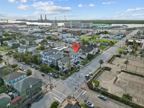 313 14th Street Galveston TX 77550