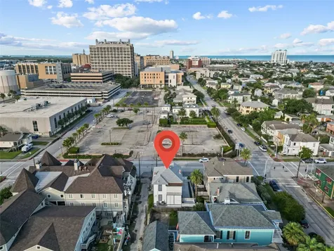 313 14th Street Galveston TX 77550