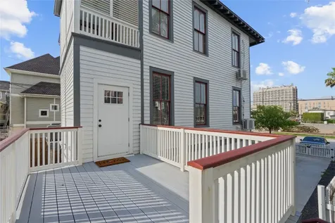 313 14th Street Galveston TX 77550
