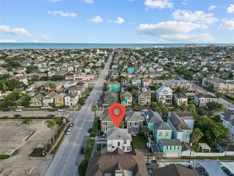 313 14th Street Galveston TX 77550