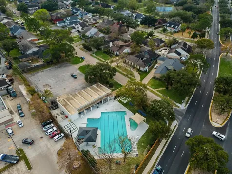 3210 Freshmeadows Drive Houston TX 77063