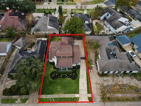 3210 Freshmeadows Drive Houston TX 77063