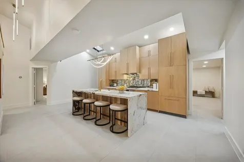 3210 Freshmeadows Drive Houston TX 77063