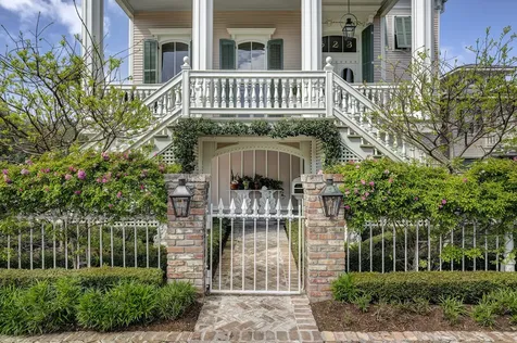 523 10th Street Galveston TX 77550