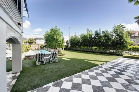 523 10th Street Galveston TX 77550