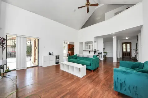 4712 Country Club View Baytown TX 77521