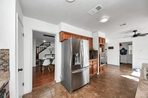 4712 Country Club View Baytown TX 77521