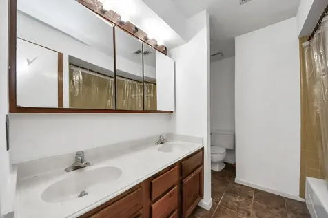 4712 Country Club View Baytown TX 77521