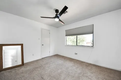 4712 Country Club View Baytown TX 77521