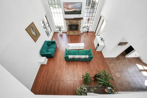 4712 Country Club View Baytown TX 77521