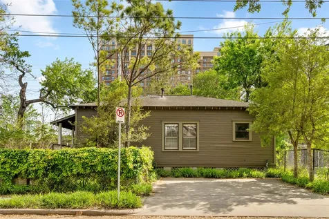 809 Woodrow Street Houston TX 77006