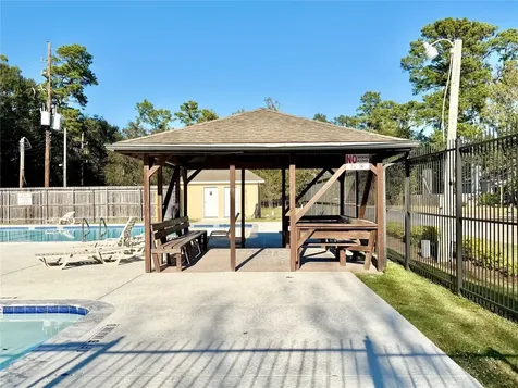 8226 Autumn Willow Drive Tomball TX 77375
