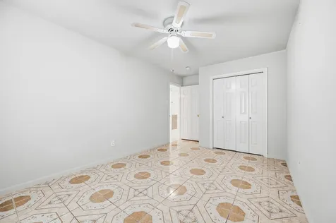 9619 E Withers Way Circle Houston TX 77065