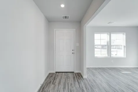 1040 Greenspointe Avenue La Grange TX 78945