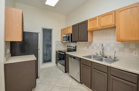 2710 Grants Lake Boulevard I-4 Sugar Land TX 77479