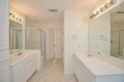 2710 Grants Lake Boulevard I-4 Sugar Land TX 77479