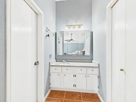 16207 N Meadow Drive Houston TX 77073
