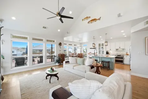1315 Wahini Street Galveston TX 77554