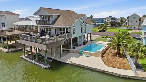 1315 Wahini Street Galveston TX 77554