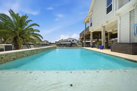 1315 Wahini Street Galveston TX 77554