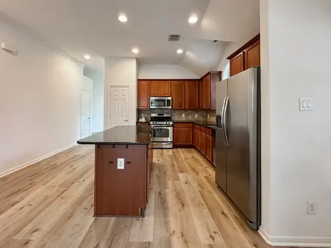 73 E Montfair Boulevard The Woodlands TX 77382