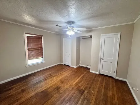 3110 Boyd Avenue Groves TX 77619