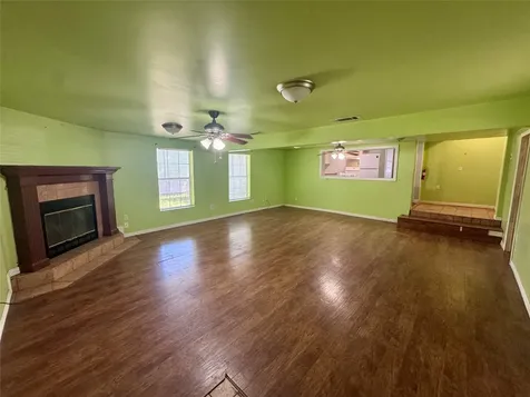 3110 Boyd Avenue Groves TX 77619
