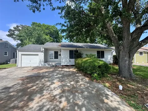 3110 Boyd Avenue Groves TX 77619