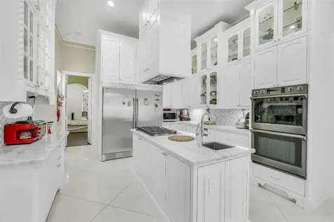 9761 Westview Drive Houston TX 77055