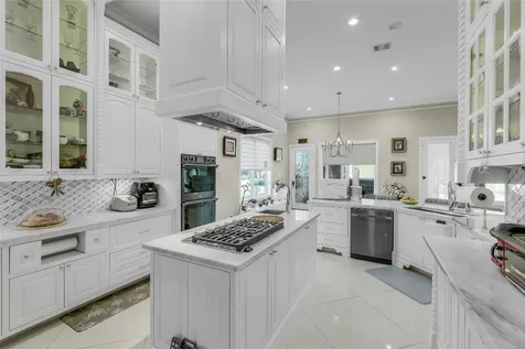 9761 Westview Drive Houston TX 77055