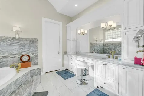 9761 Westview Drive Houston TX 77055