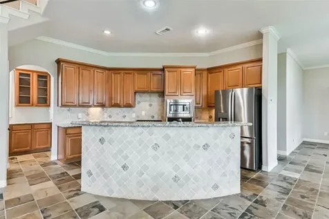 310 Del Monte Drive Friendswood TX 77546