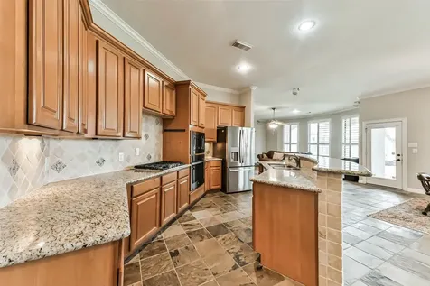 310 Del Monte Drive Friendswood TX 77546