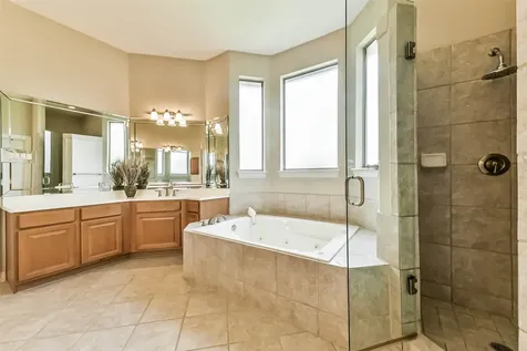 310 Del Monte Drive Friendswood TX 77546