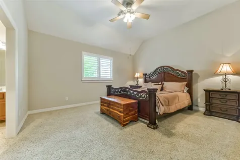 310 Del Monte Drive Friendswood TX 77546