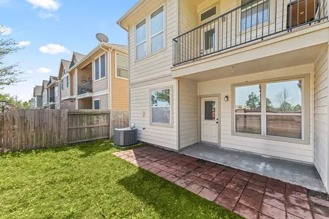 12150 La Strada Street Richmond TX 77406