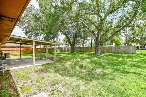703 S Washington Street El Campo TX 77437