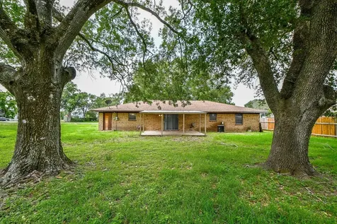 703 S Washington Street El Campo TX 77437