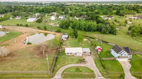 3205 Cemetery Road Santa Fe TX 77517
